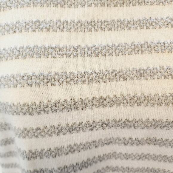 MICHAEL KORS SLEEVELESS GRAY/WHITE TANK WITH ZIP BACK SIZE LARGE - Picture 5 of 6